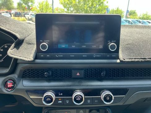 Used 2024 Honda CR-V LX image 8