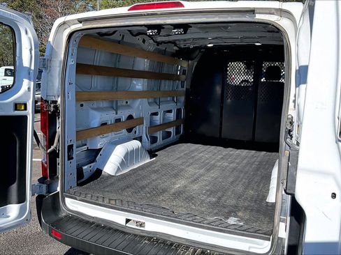 Used 2024 Ford Transit 250 Low Roof w/ Exterior Upgrade Package image 28