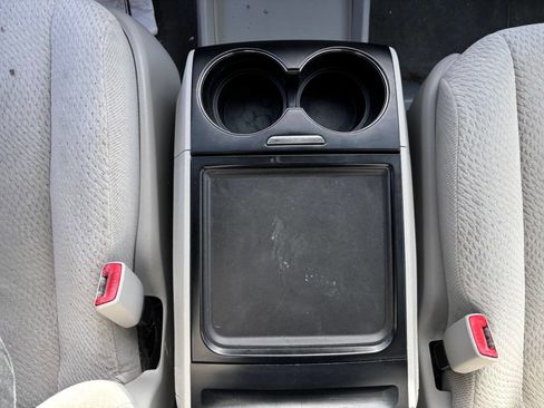 Used 2013 Toyota Sienna LE image 23