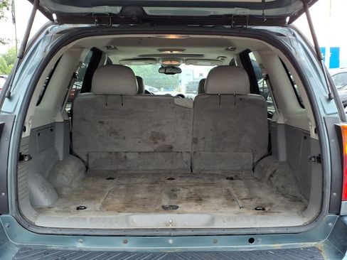 Used 2009 GMC Envoy SLT w/ Sun And 6-Disc Cd Package AWD/4WD image 8
