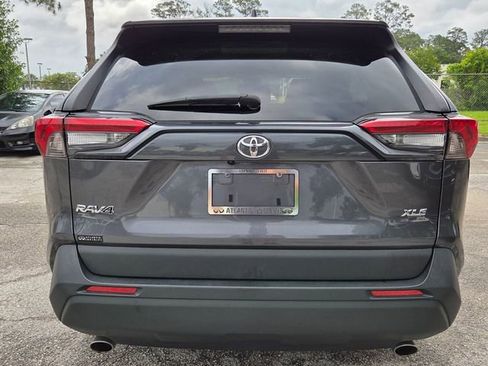 Used 2024 Toyota RAV4 XLE FWD image 6