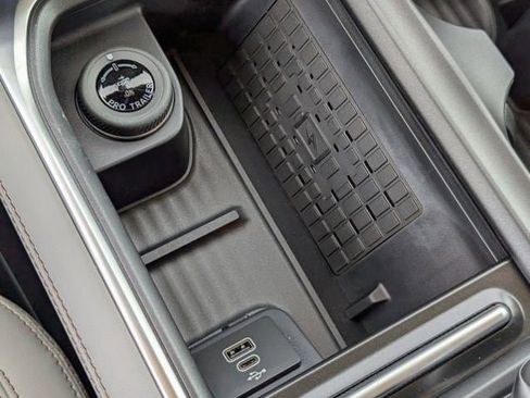 New 2025 Ford Expedition Max Active image 16