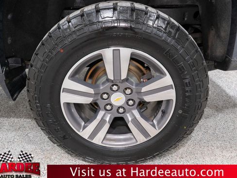 Used 2017 Chevrolet Colorado W/T w/ Custom Special Edition AWD/4WD image 10