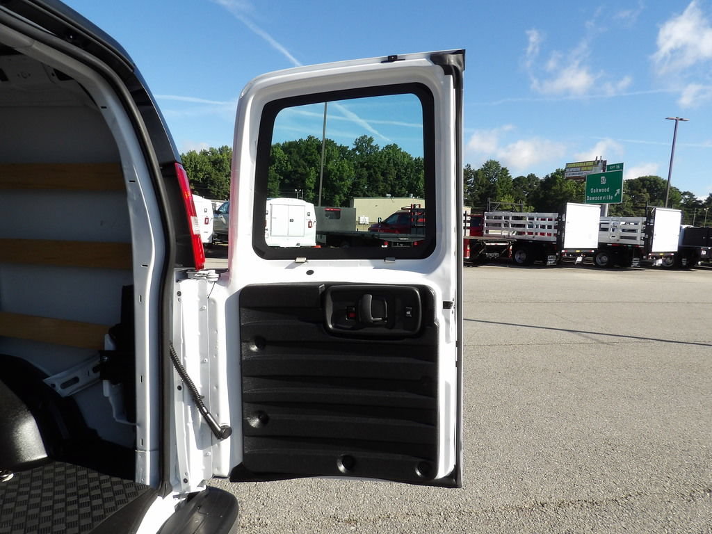 Used 2025 GMC Savana 2500 w/ Driver Convenience Package RWD image 47