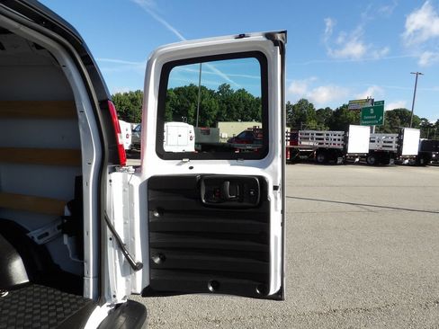 Used 2025 GMC Savana 2500 w/ Driver Convenience Package RWD image 47