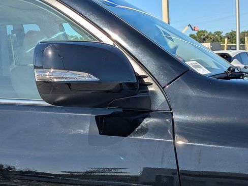 Used 2018 Lexus GX 460 Premium w/ Premium Package image 11