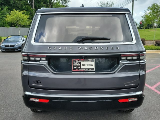 Used 2022 Jeep Grand Wagoneer Series III AWD/4WD image 5