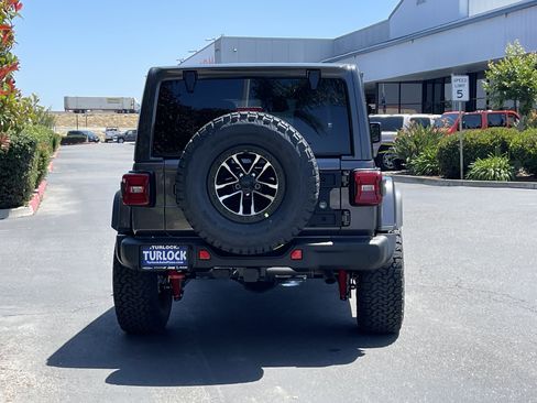 New 2026 Jeep Wrangler Unlimited Rubicon AWD/4WD image 9