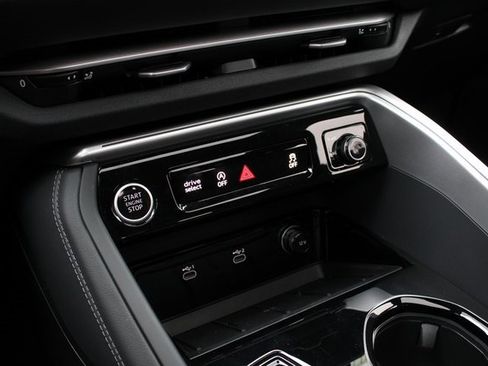 Used 2025 Audi Q5 Prestige image 17