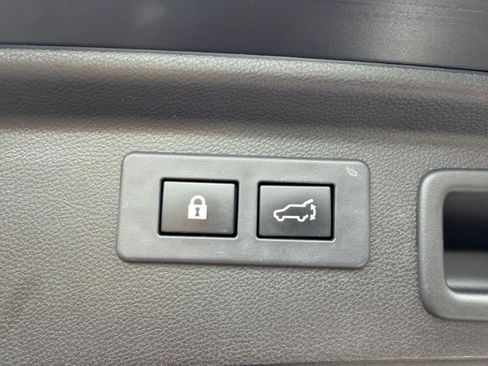 Used 2021 Subaru Forester Premium w/ Popular Package #1 AWD/4WD image 18