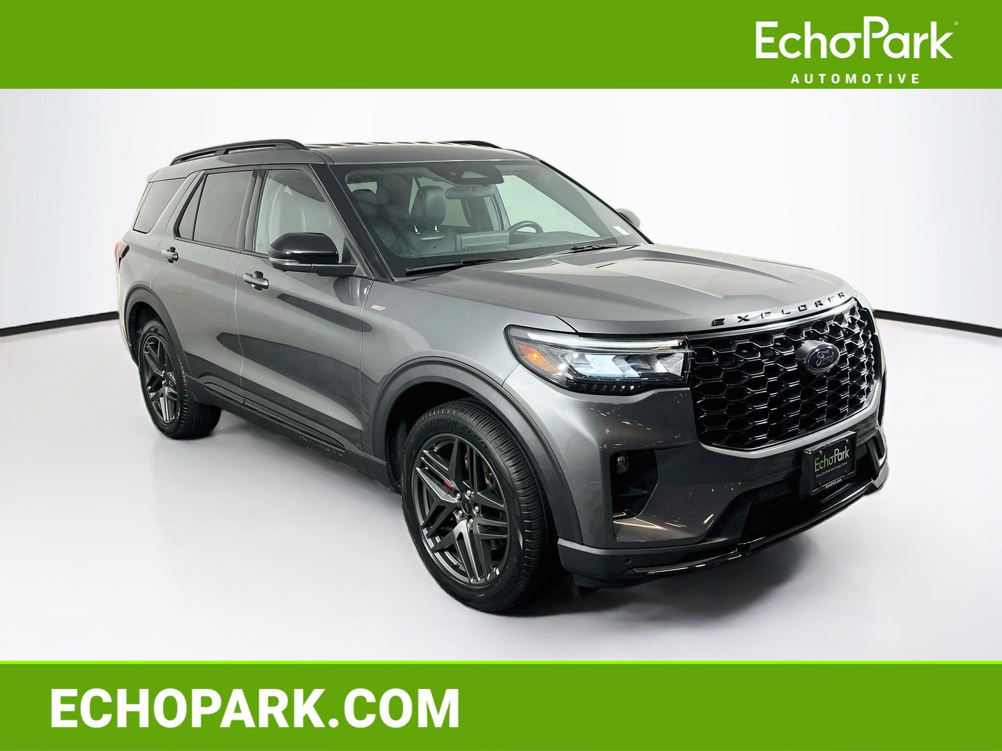 Used 2025 Ford Explorer ST-Line w/ ST-Line Street Pack AWD/4WD image 1