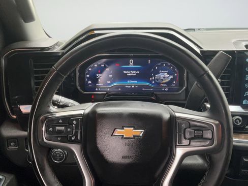 Used 2024 Chevrolet Silverado 2500 LT AWD/4WD image 14