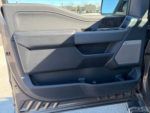 Used 2023 Ford F150 Lariat w/ Equipment Group 502A High image 17