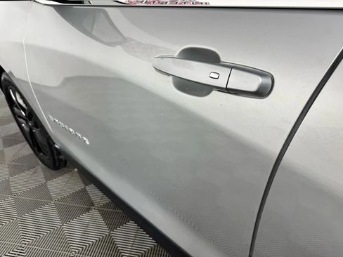Used 2021 Chevrolet Equinox LT AWD/4WD image 27