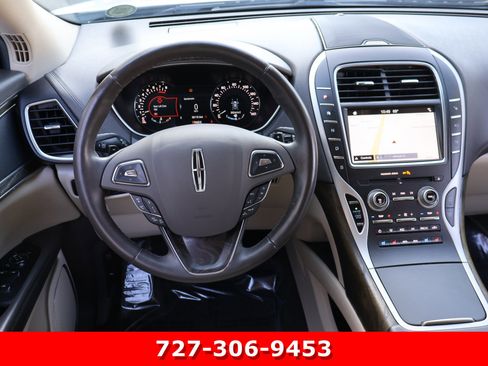 Used 2017 Lincoln MKX Reserve w/ Driver Assistance Package image 19