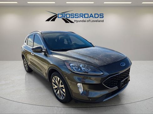 Used 2020 Ford Escape Titanium image 7