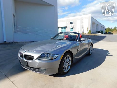 Used 2006 BMW Z4 3.0i image 7