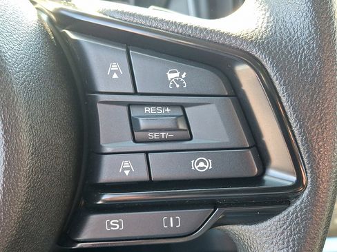 Certified 2025 Subaru Crosstrek 2.0i Premium image 21