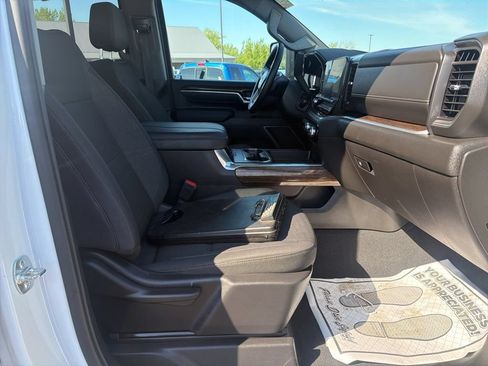 Used 2025 GMC Sierra 2500 SLE w/ SLE Value Package; AWD/4WD image 23