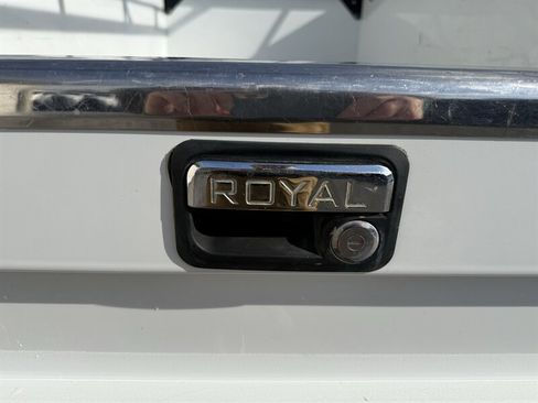 Used 2022 Ford F250 XLT w/ XLT Premium Package image 11