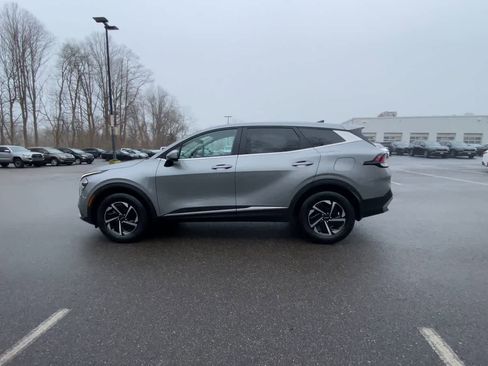 Used 2023 Kia Sportage LX image 13