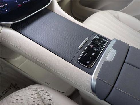 Certified 2025 Mercedes-Benz EQS 450+ SUV image 12