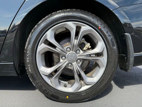 Used 2023 Honda Accord EX-L image 9