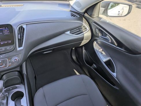 Used 2023 Chevrolet Malibu LS FWD image 15