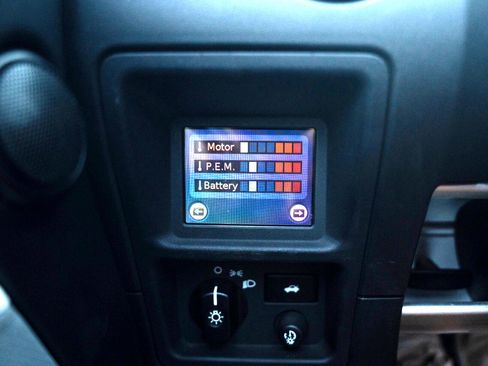 Used 2008 Tesla Roadster image 52