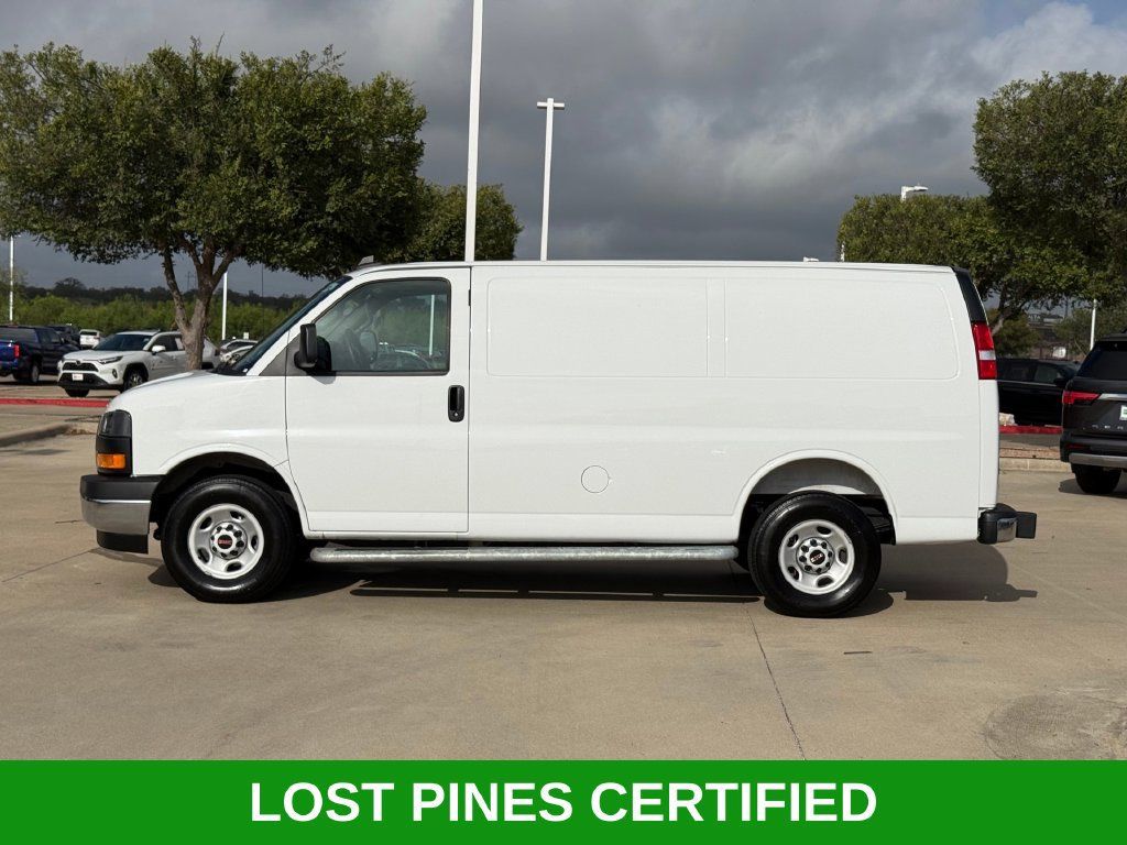Used 2025 GMC Savana 2500 w/ Driver Convenience Package RWD image 2