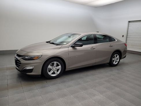 Used 2024 Chevrolet Malibu LS FWD image 2