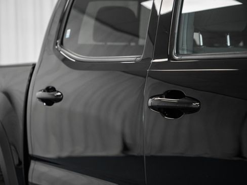 Used 2017 Toyota Tacoma TRD Off-Road w/ Tow Package (A/T) image 21