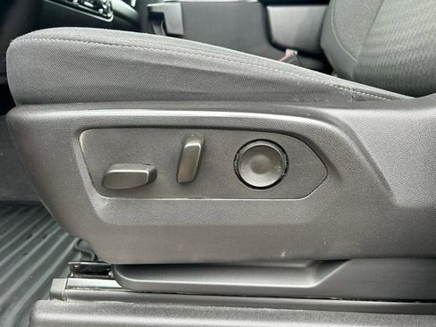 Used 2025 Chevrolet Silverado 2500 LT image 20