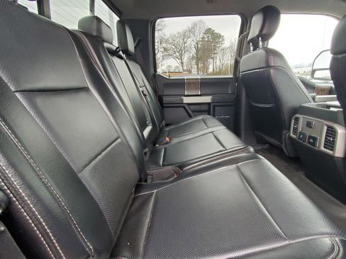 Used 2018 Ford F250 Lariat w/ Lariat Value Package image 6