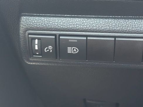 Used 2025 Toyota Corolla LE FWD image 26
