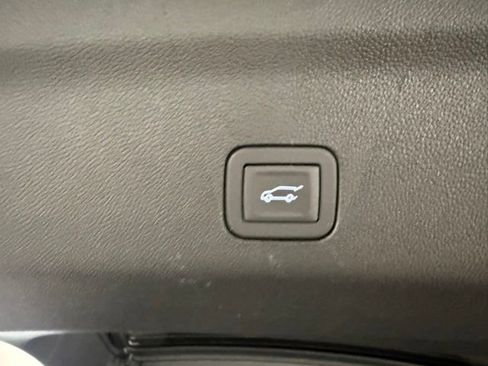 New 2026 Chevrolet Tahoe High Country RWD image 9