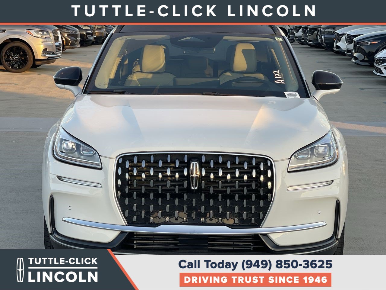 New 2025 Lincoln Corsair Reserve w/ Equipment Group 202A FWD image 2