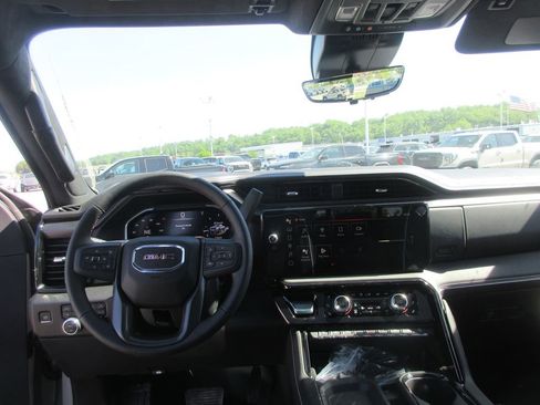 New 2026 GMC Sierra 2500 AT4X AWD/4WD image 17