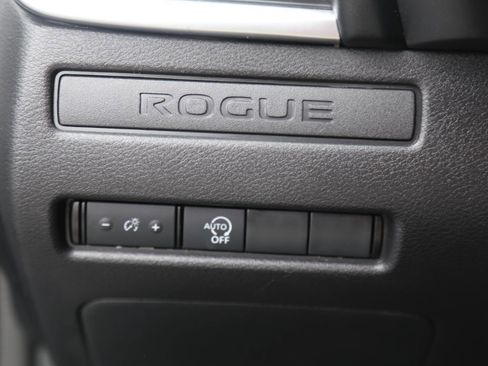 Used 2024 Nissan Rogue S AWD/4WD image 8