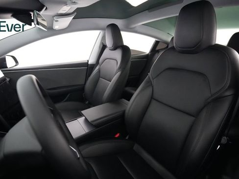 Used 2025 Tesla Model 3 Long Range RWD image 4