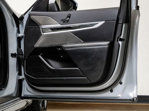 Used 2023 BMW 740i 740i image 45