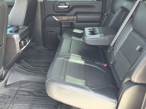 Used 2022 GMC Sierra 2500 Denali w/ Denali Ultimate Package AWD/4WD image 22