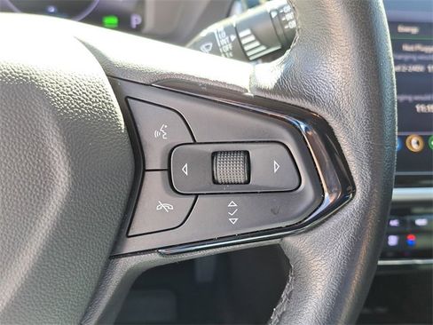 Used 2022 Chevrolet Bolt EUV LT w/ Convenience Package image 25