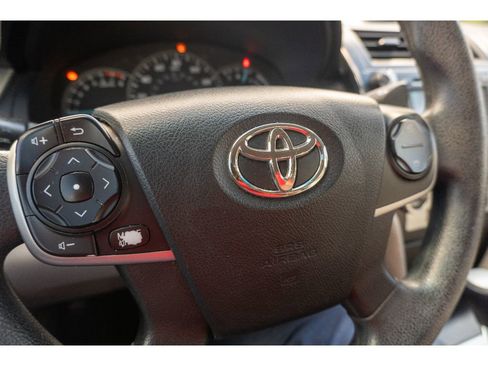 Used 2013 Toyota Camry FWD image 27