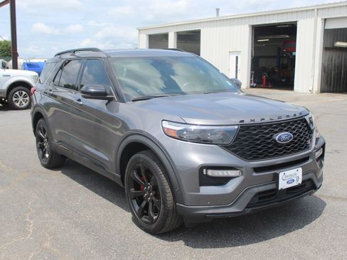 Used 2021 Ford Explorer ST w/ Equipment Group 401A AWD/4WD image 8