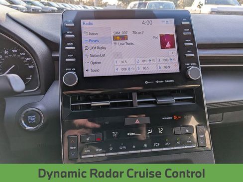 Used 2022 Toyota Avalon XLE image 21