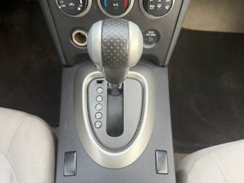 Used 2014 Nissan Rogue S FWD image 13