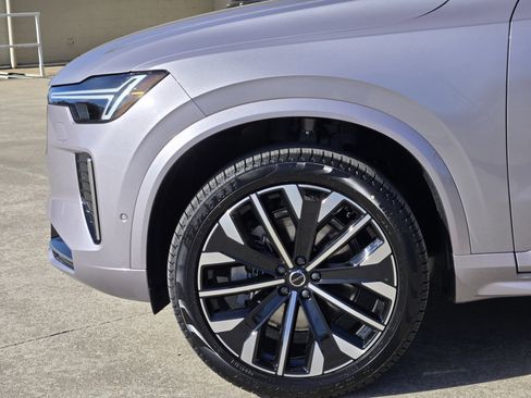 New 2026 Volvo XC90 B6 Plus w/ Protection Package Premier image 11