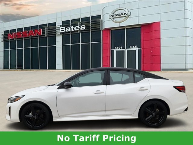 Certified 2025 Nissan Sentra SR w/ SR Premium Package FWD image 3