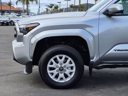Used 2025 Toyota Tacoma SR5 image 21